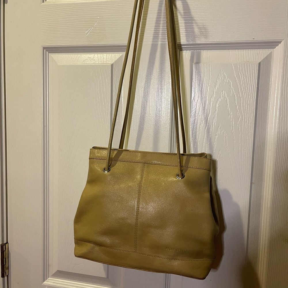 Wilson's Leather Pelle Studio leather Butterscotch Bucket medium shoulder bag
